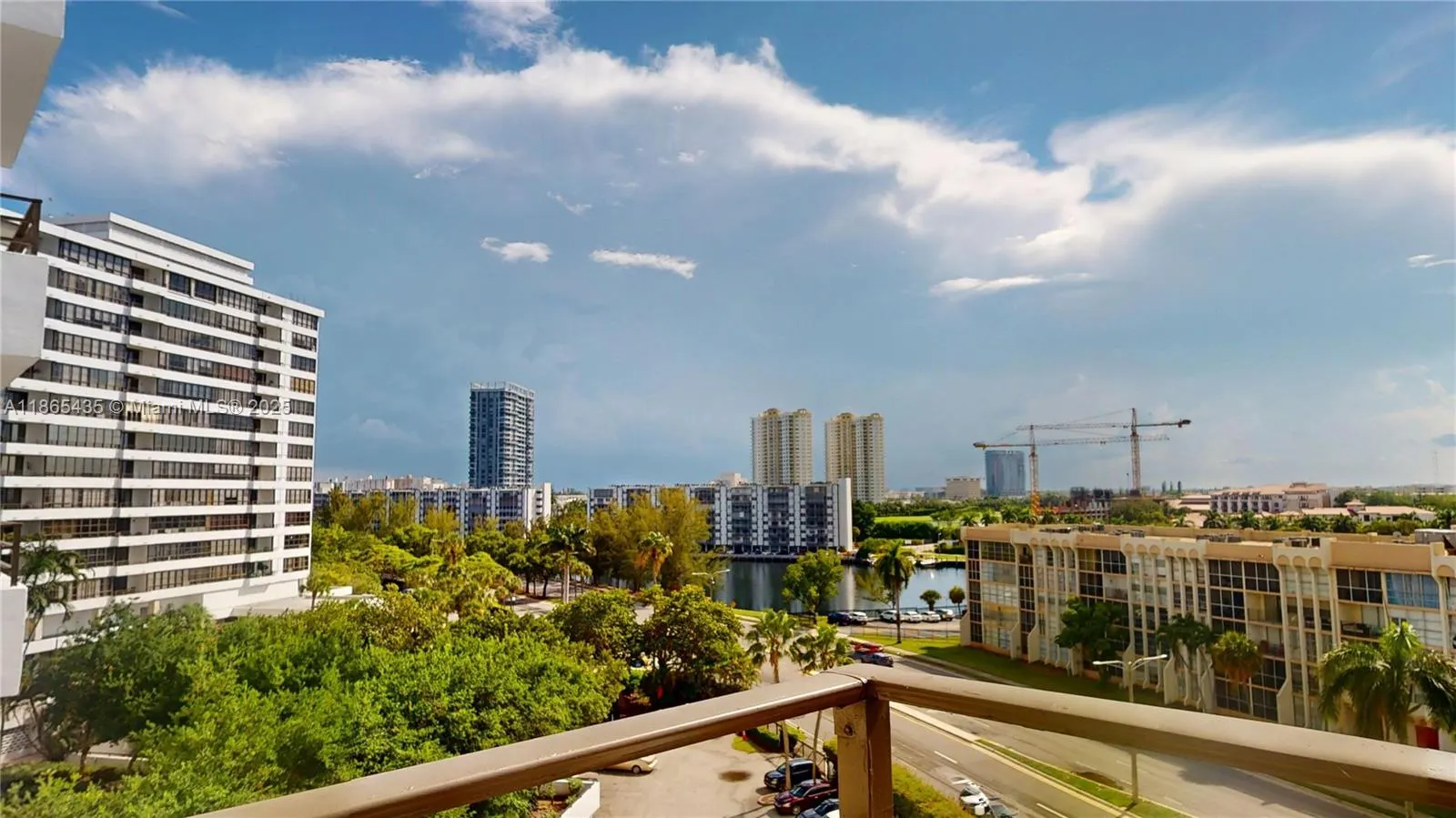 600 Three Islands Blvd, #607