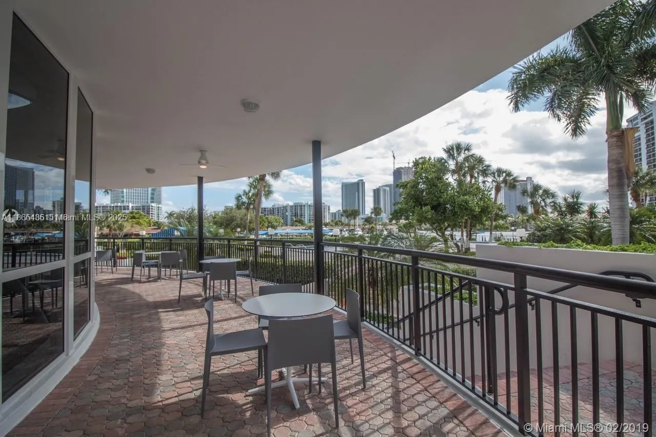 600 Three Islands Blvd, #607