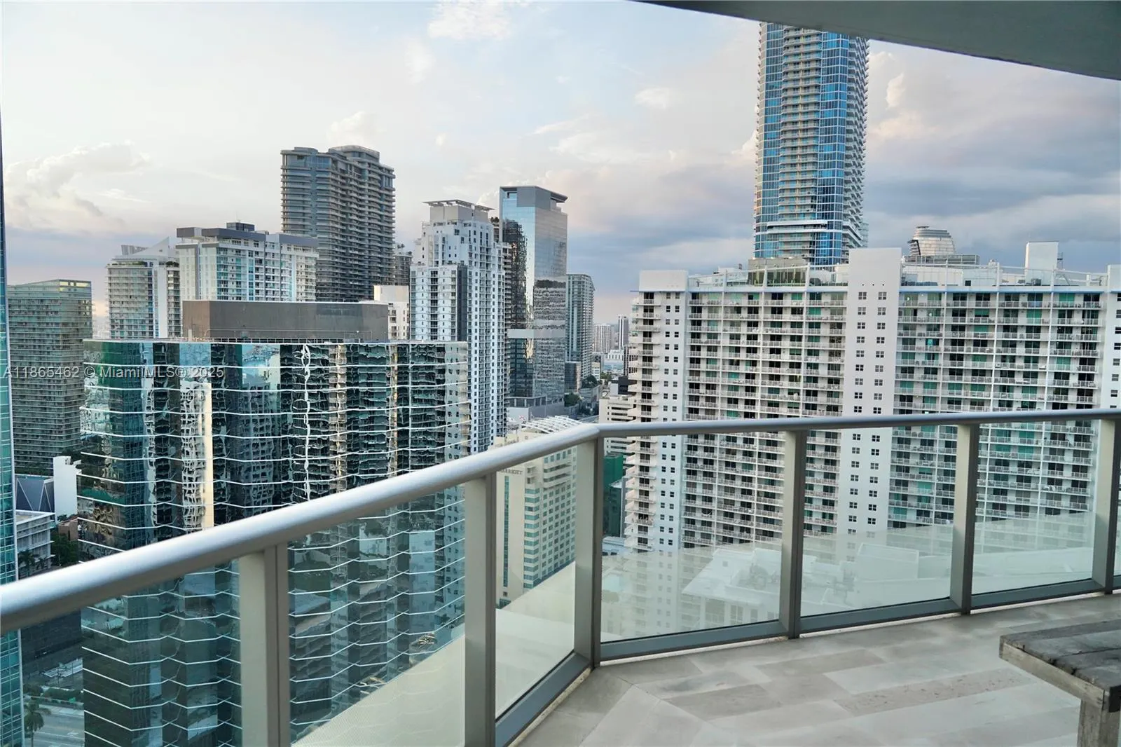 1300 Brickell Bay Dr, #3701