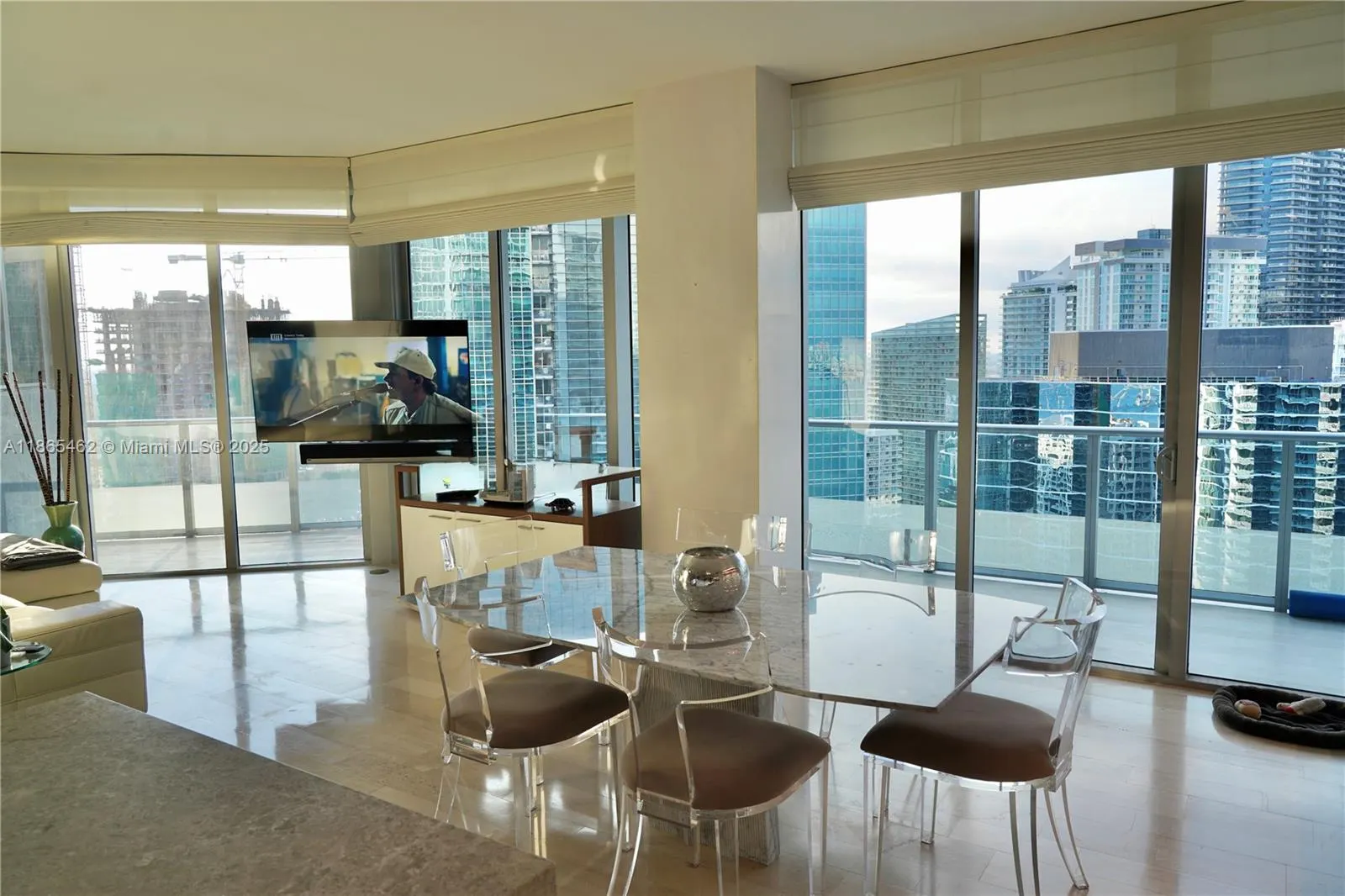1300 Brickell Bay Dr, #3701