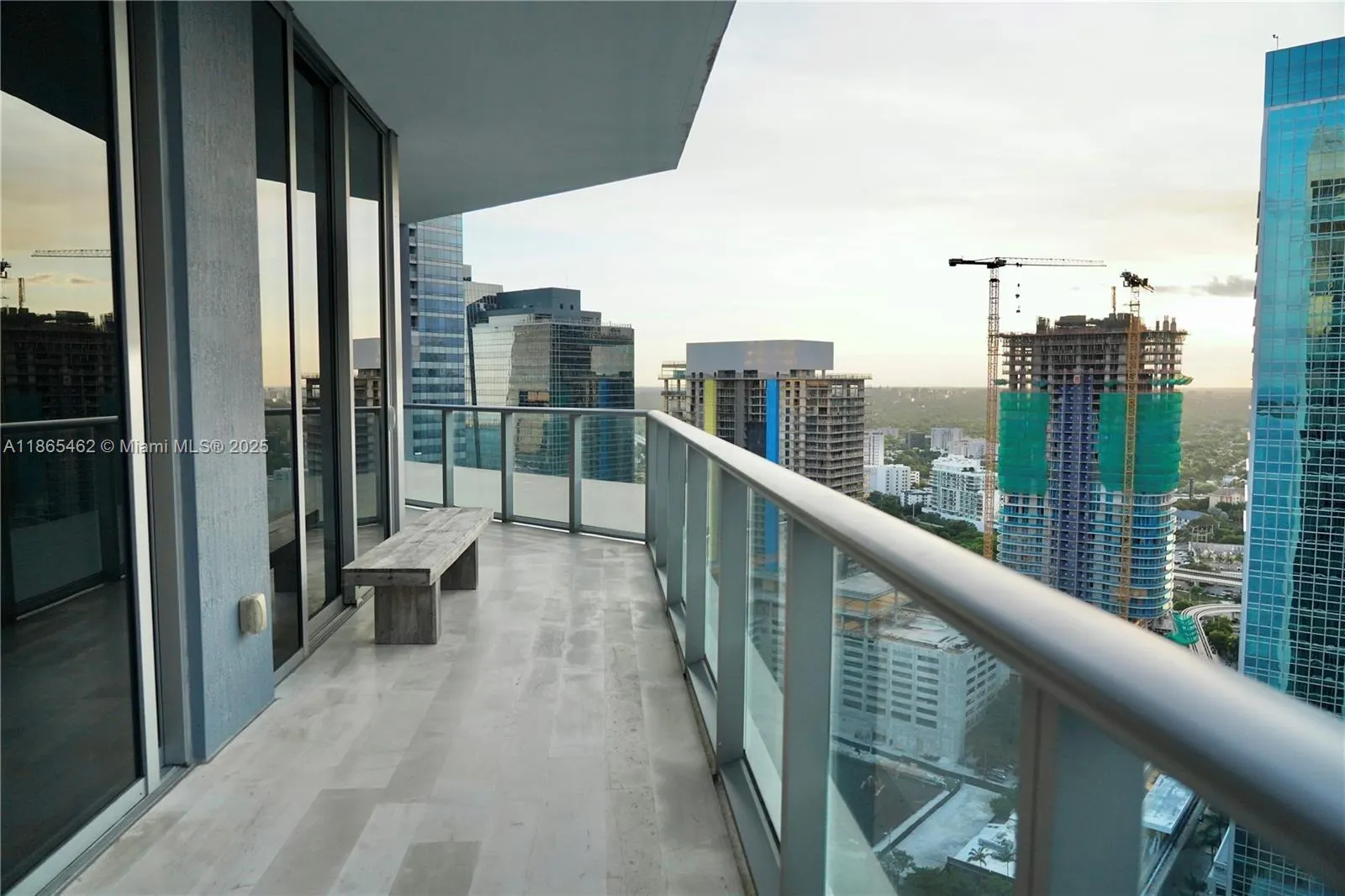 1300 Brickell Bay Dr, #3701
