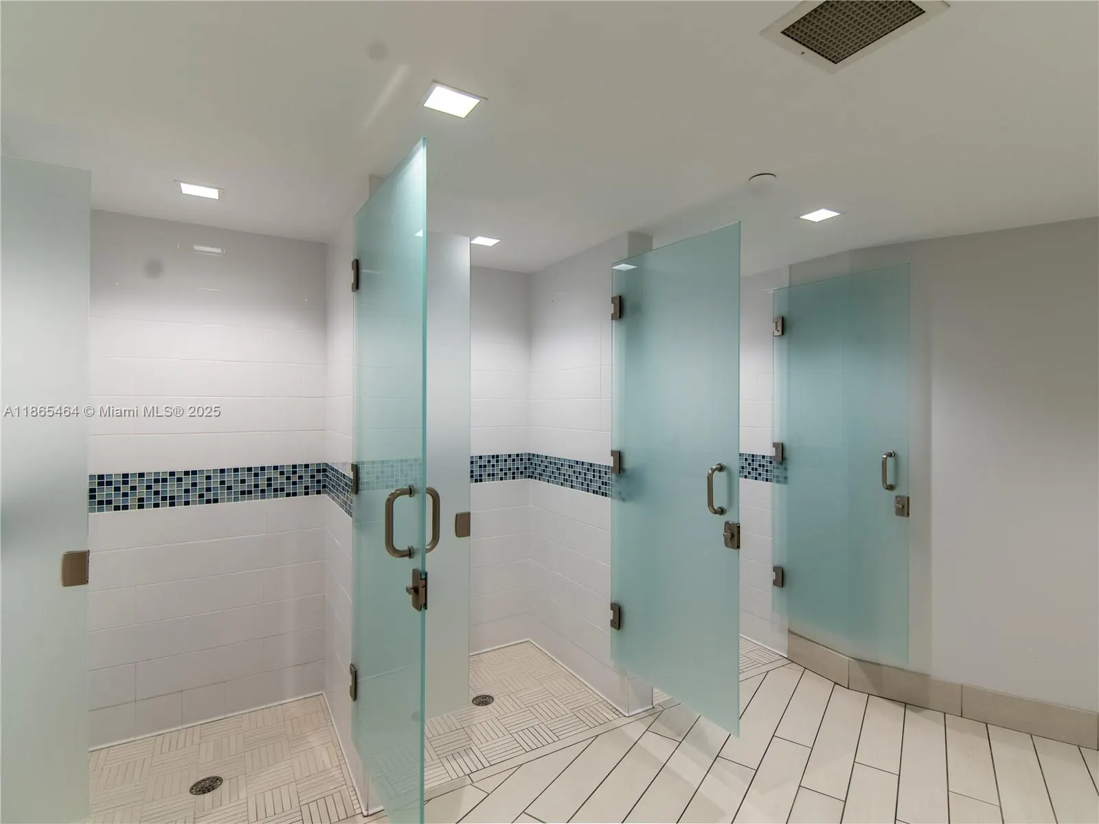 2500 Parkview Dr, #2312