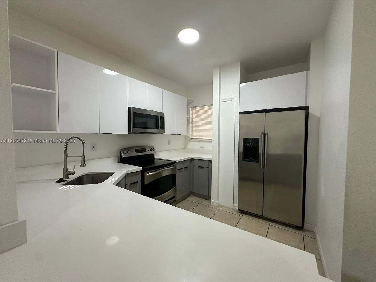 941 SW 6th Pl
