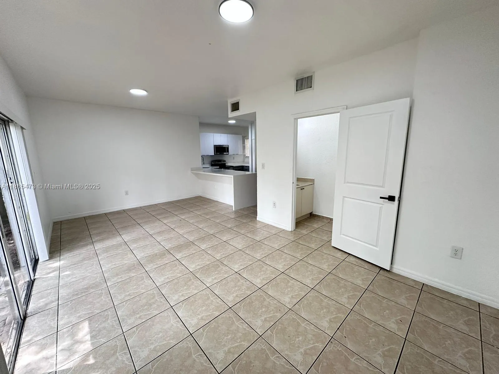 941 SW 6th Pl