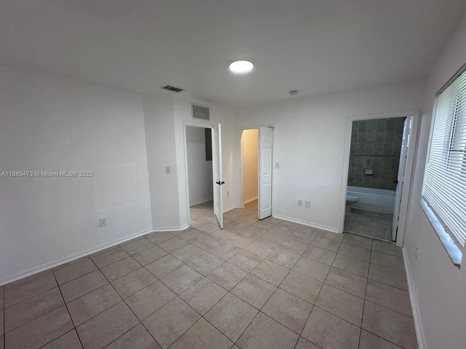 941 SW 6th Pl
