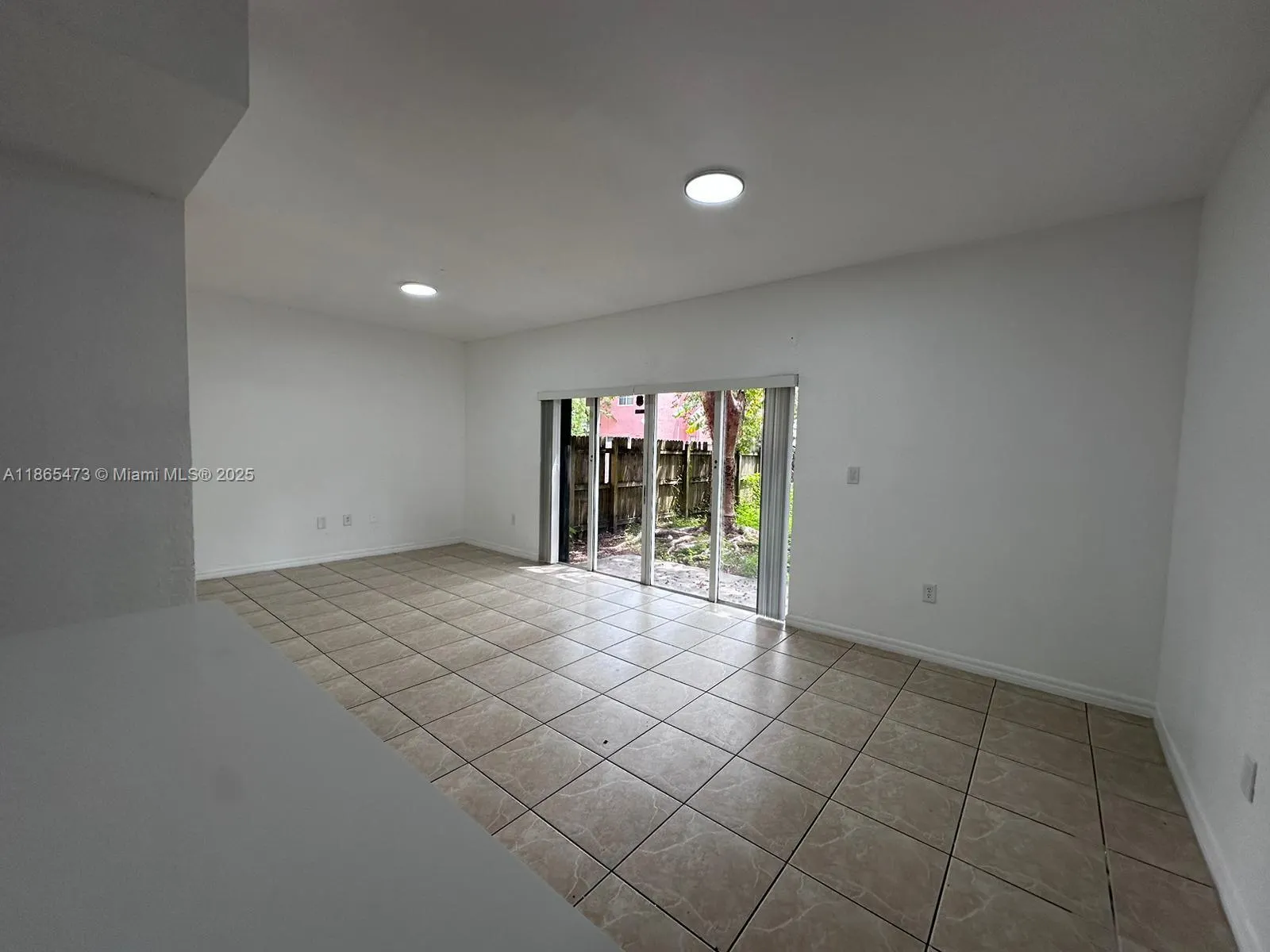 941 SW 6th Pl