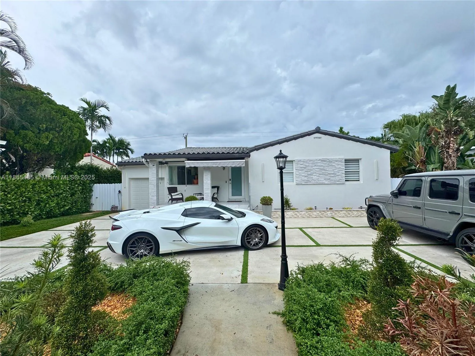 961 Swan Ave, #0