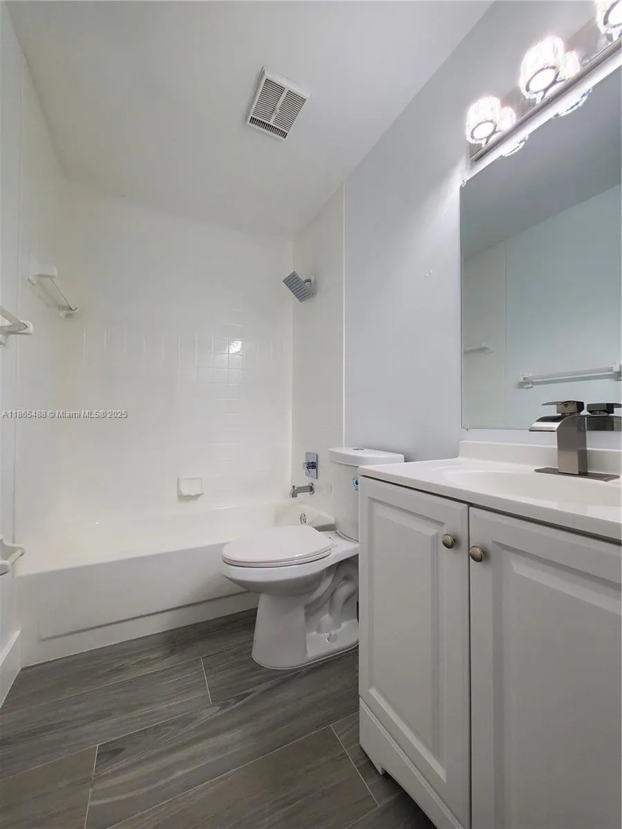 5200 NW 31st Ave, #210