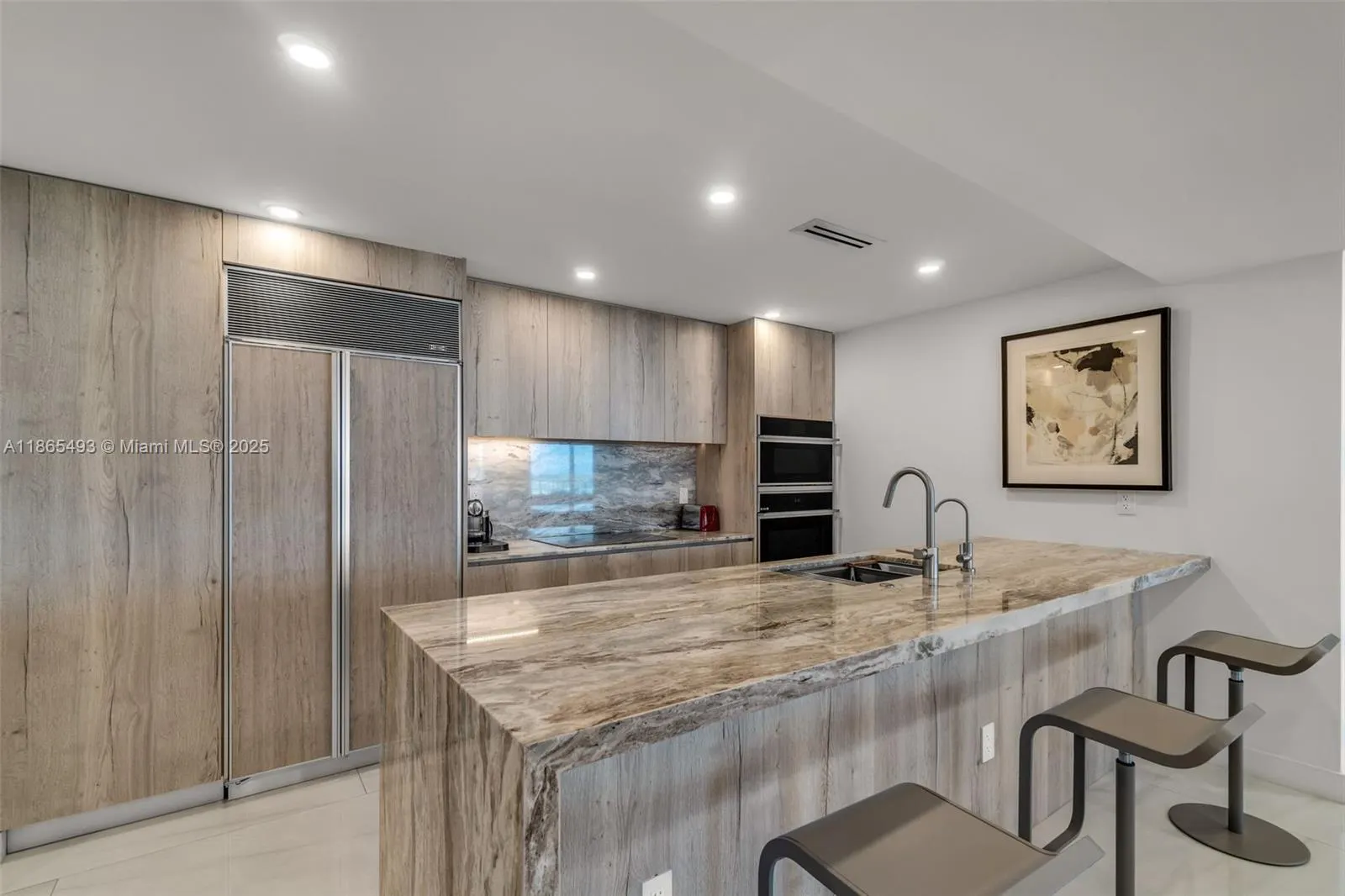 1500 Ocean Drive, #1003