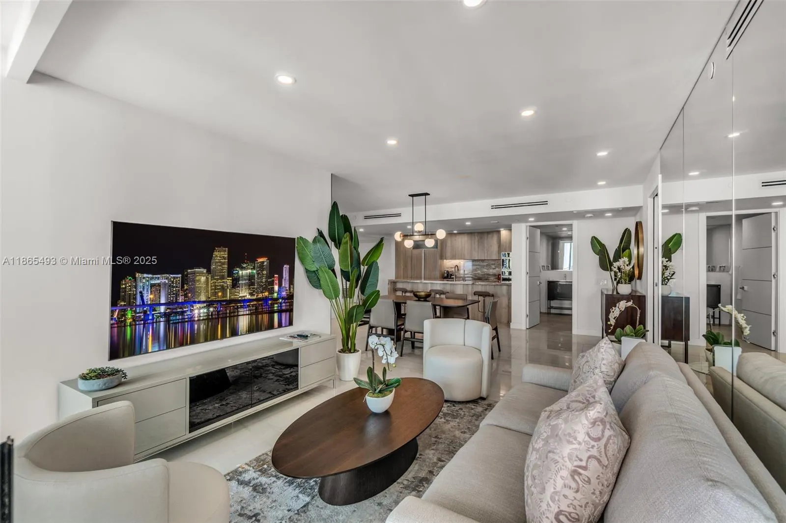 1500 Ocean Drive, #1003