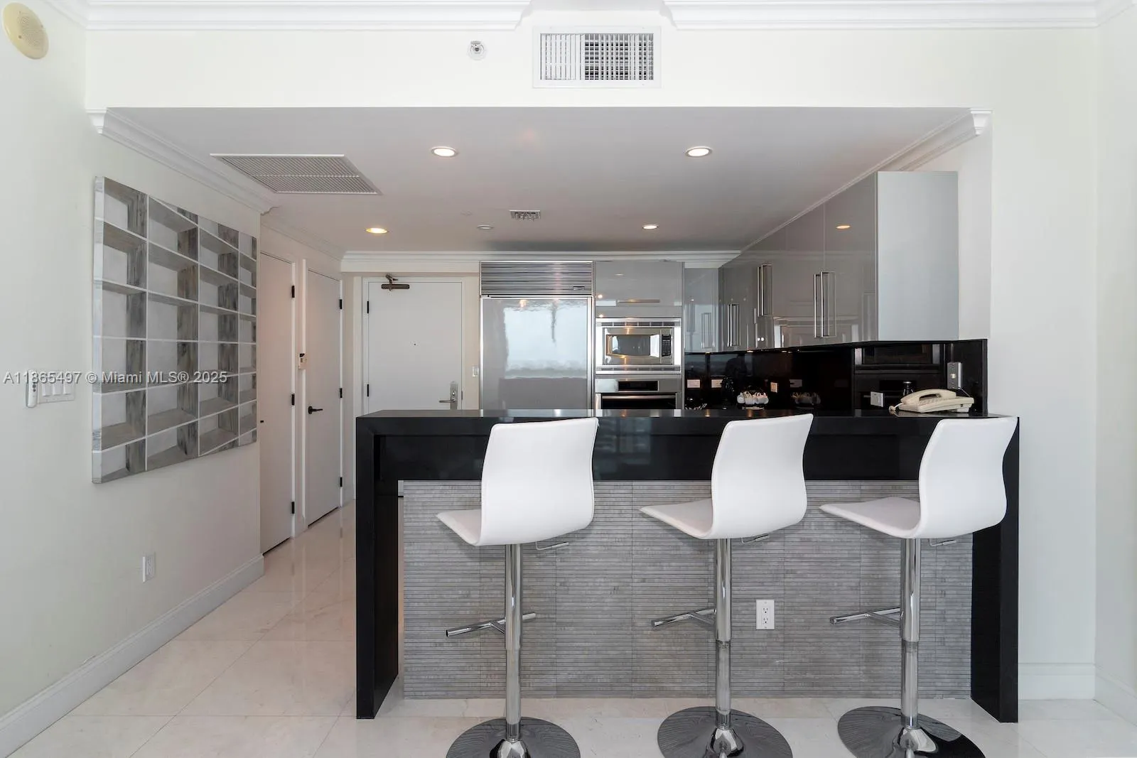 6799 Collins Ave, #CPH06