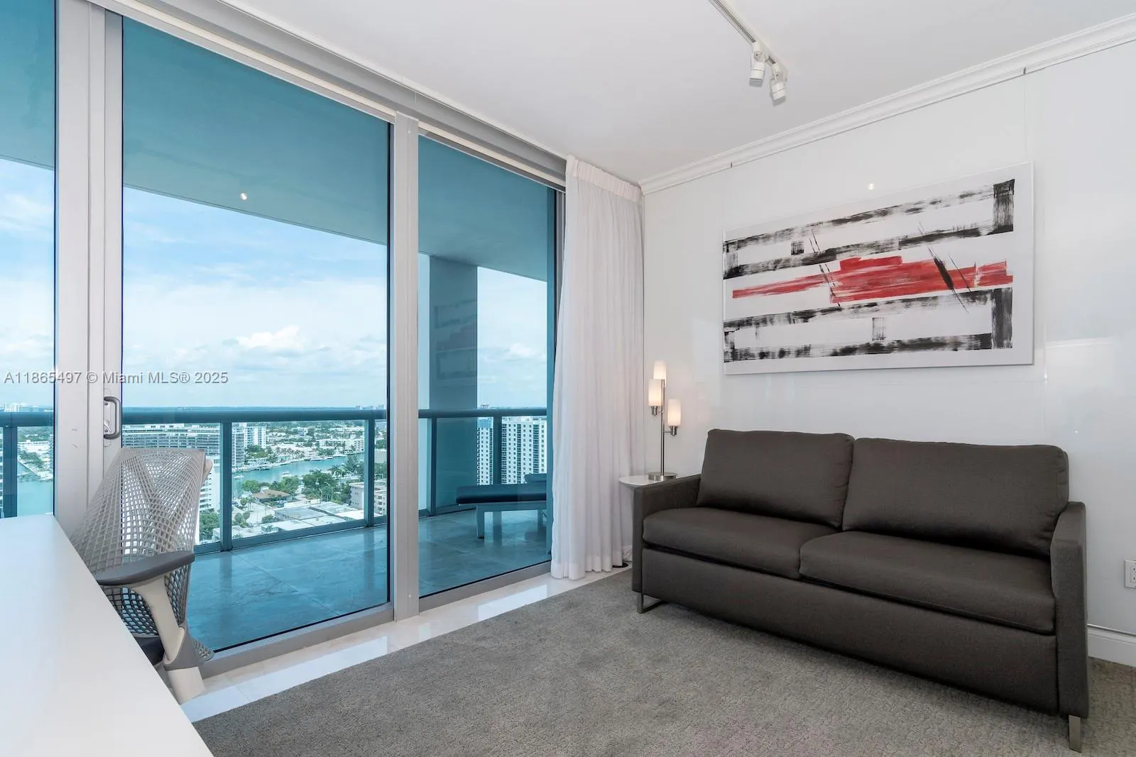 6799 Collins Ave, #CPH06