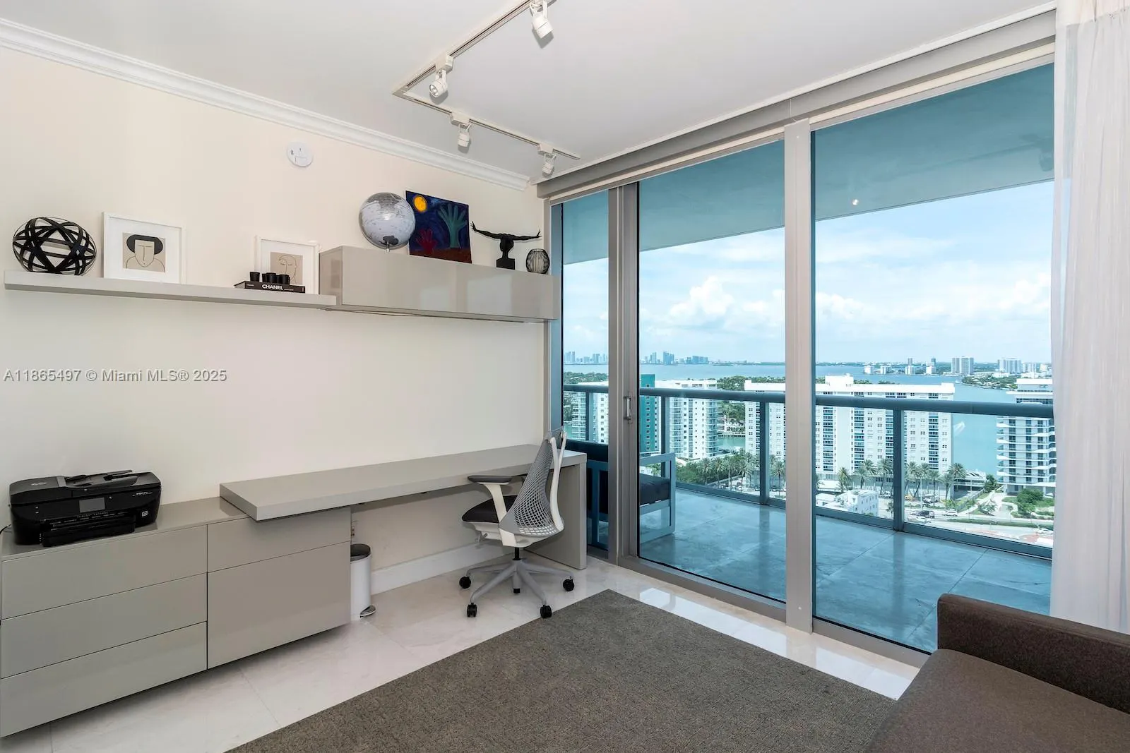 6799 Collins Ave, #CPH06