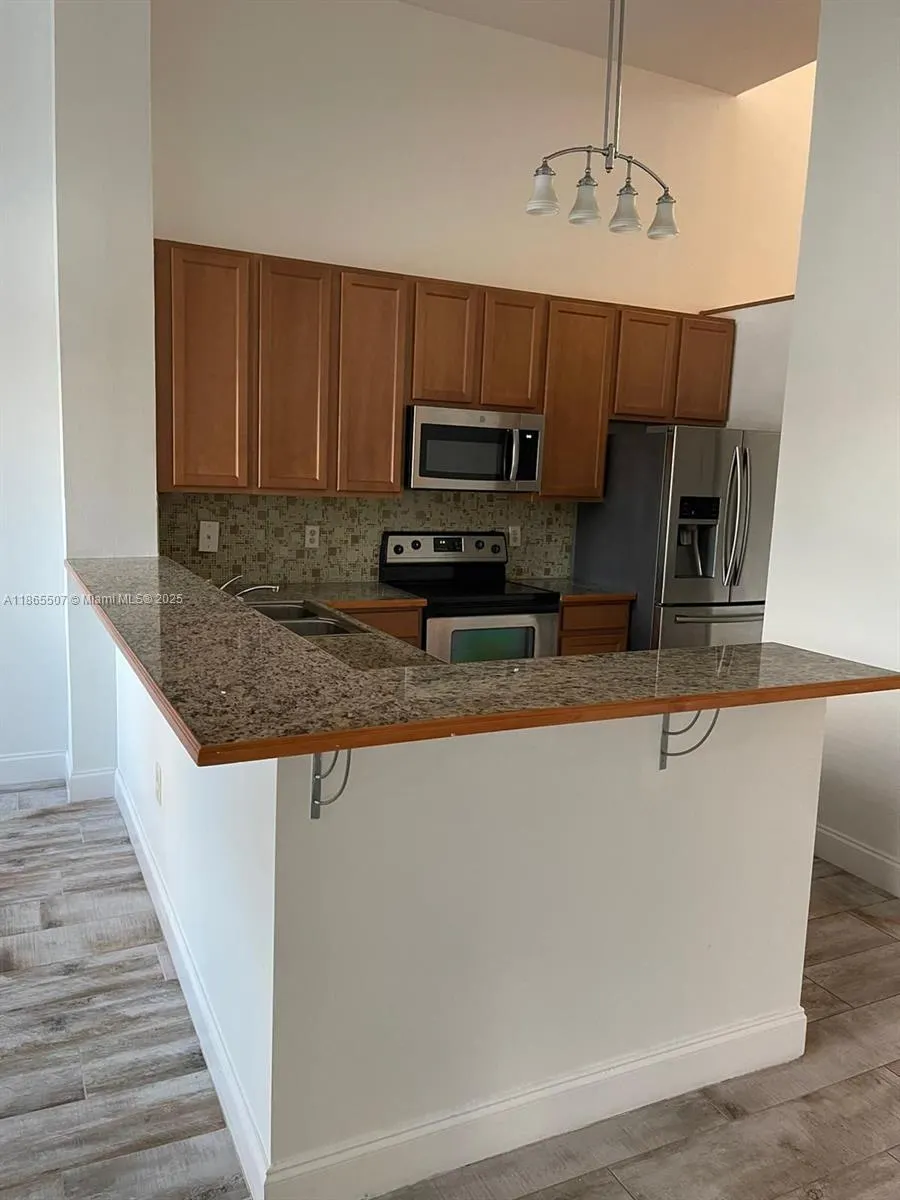 4847 Via Palm Lks, #1007