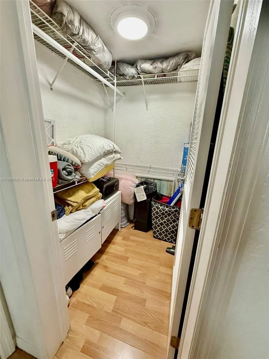 7326 Collins Ave, #105