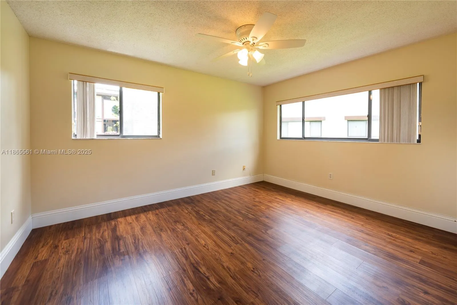 9522 N Belfort Cir, #106