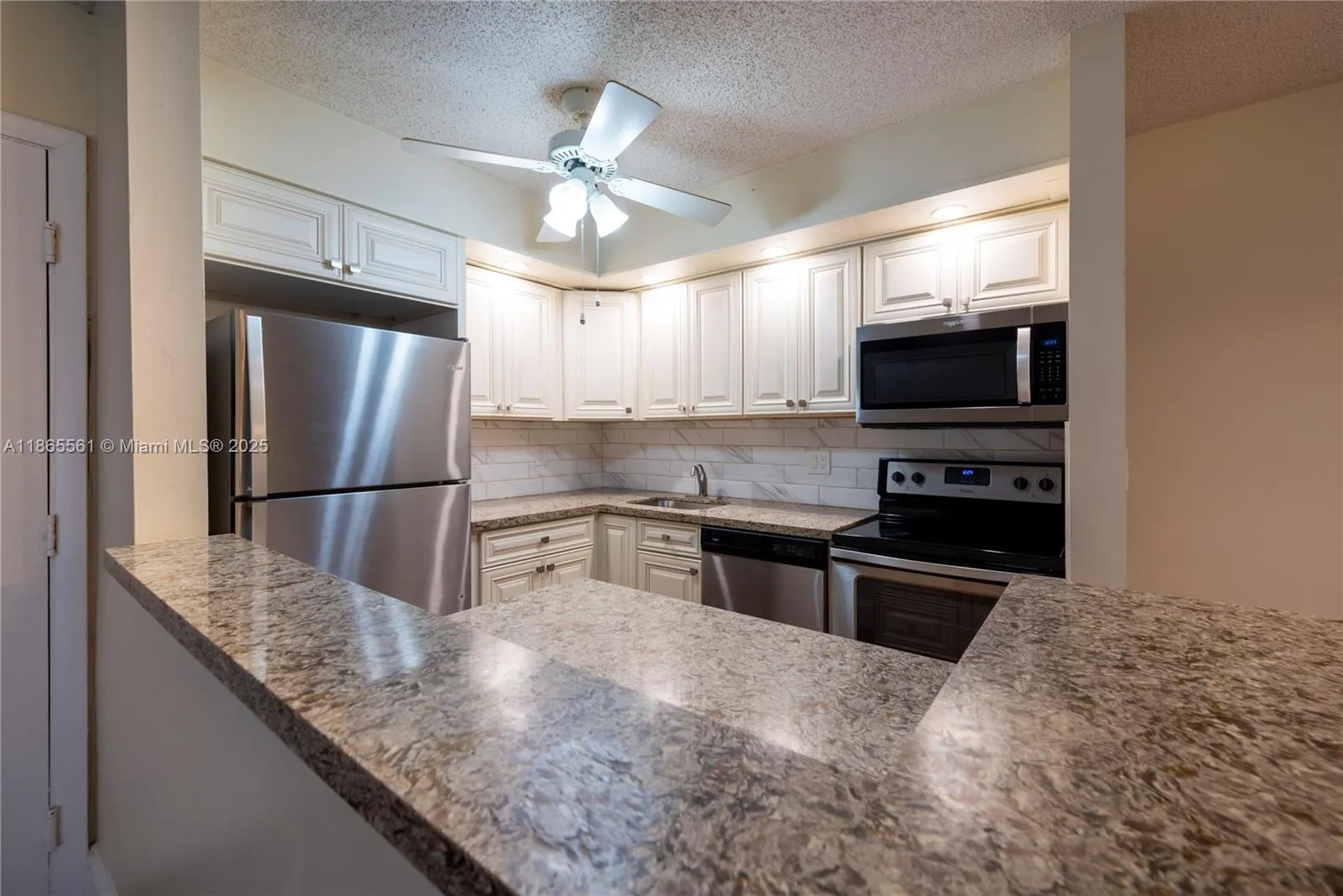 9522 N Belfort Cir, #106