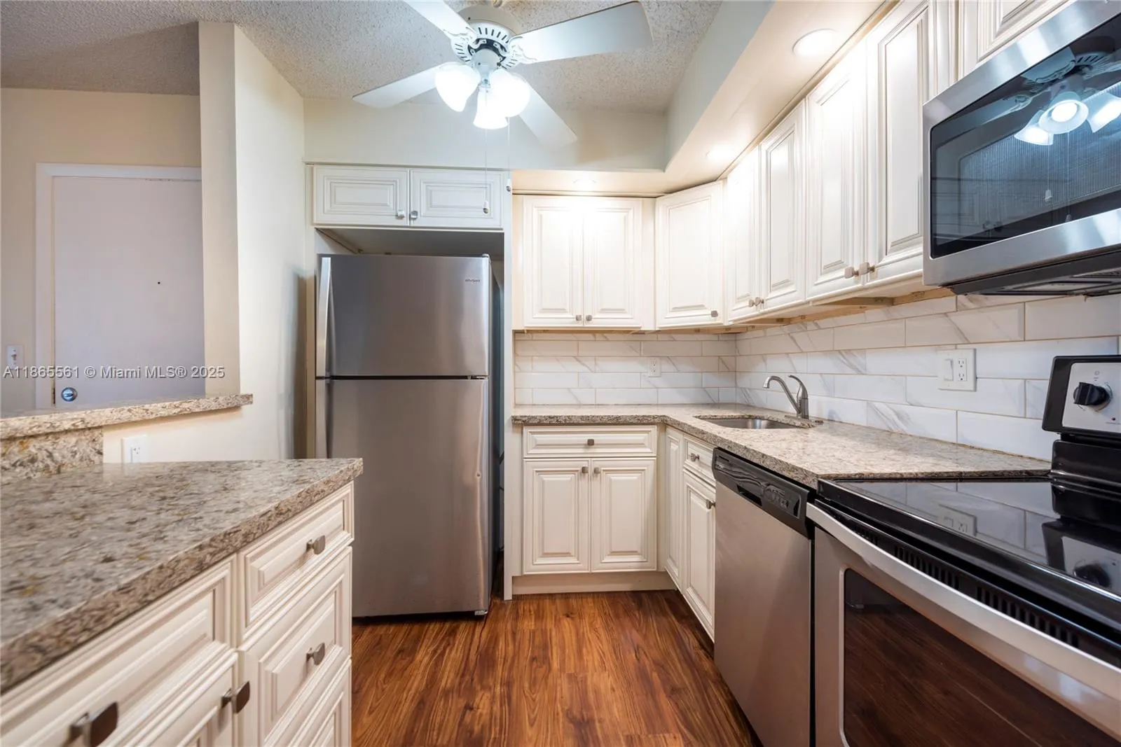 9522 N Belfort Cir, #106