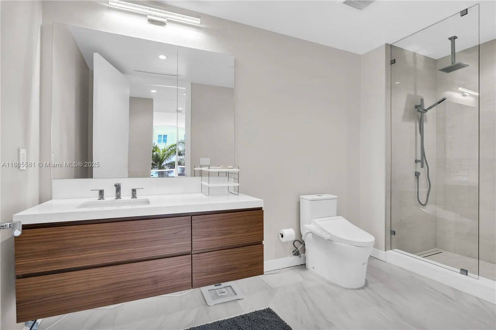 220 SE Mizner Blvd, #414