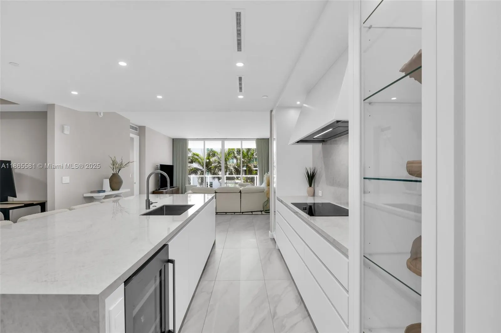 220 SE Mizner Blvd, #414