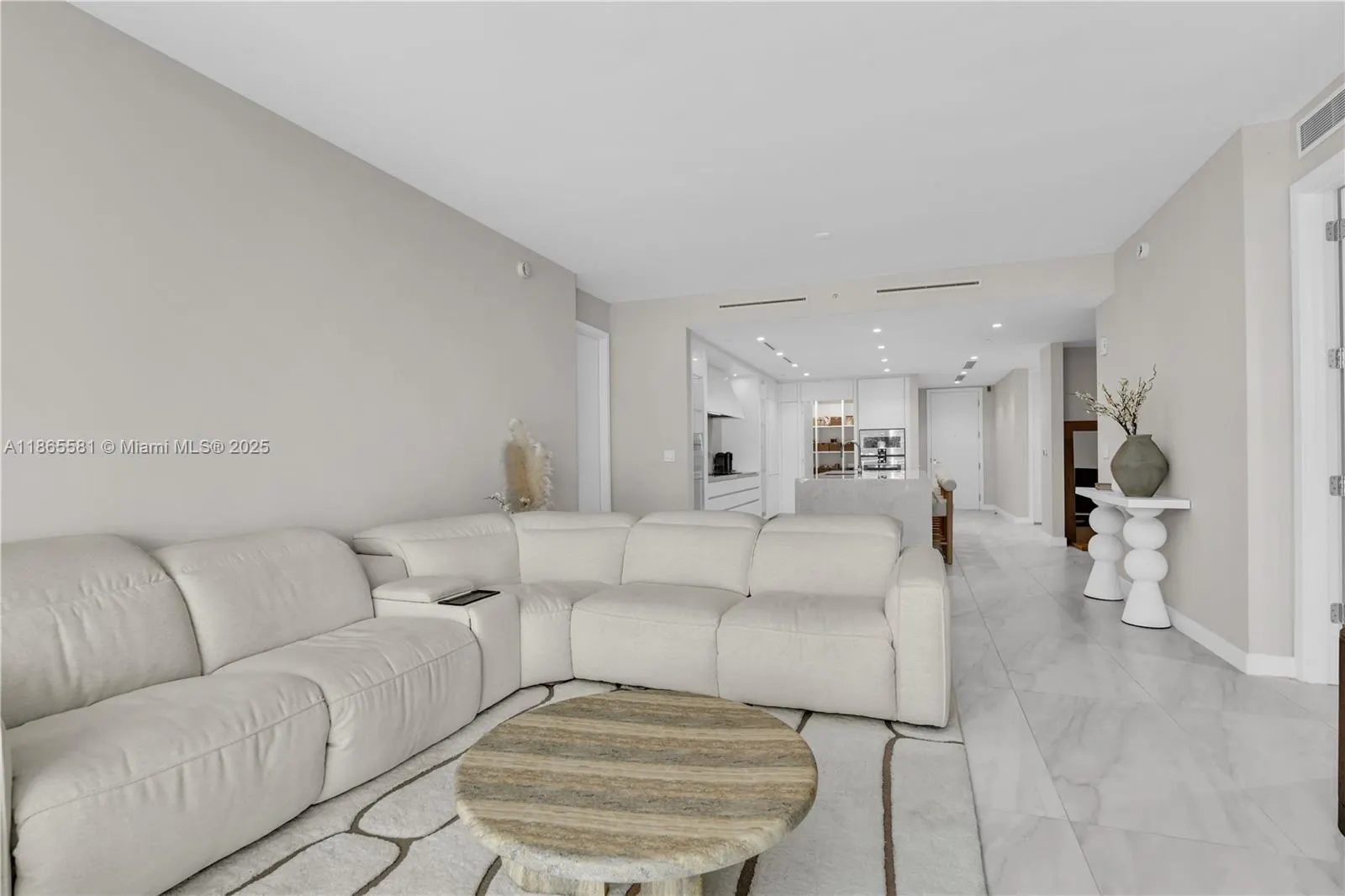 220 SE Mizner Blvd, #414
