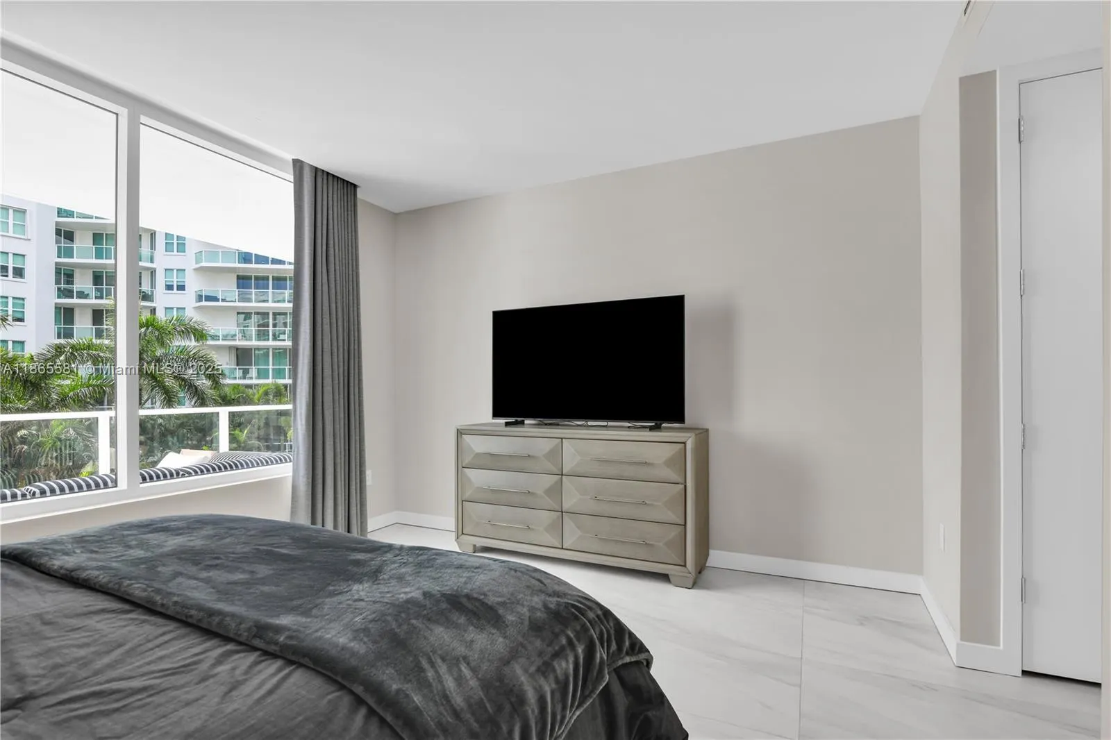 220 SE Mizner Blvd, #414