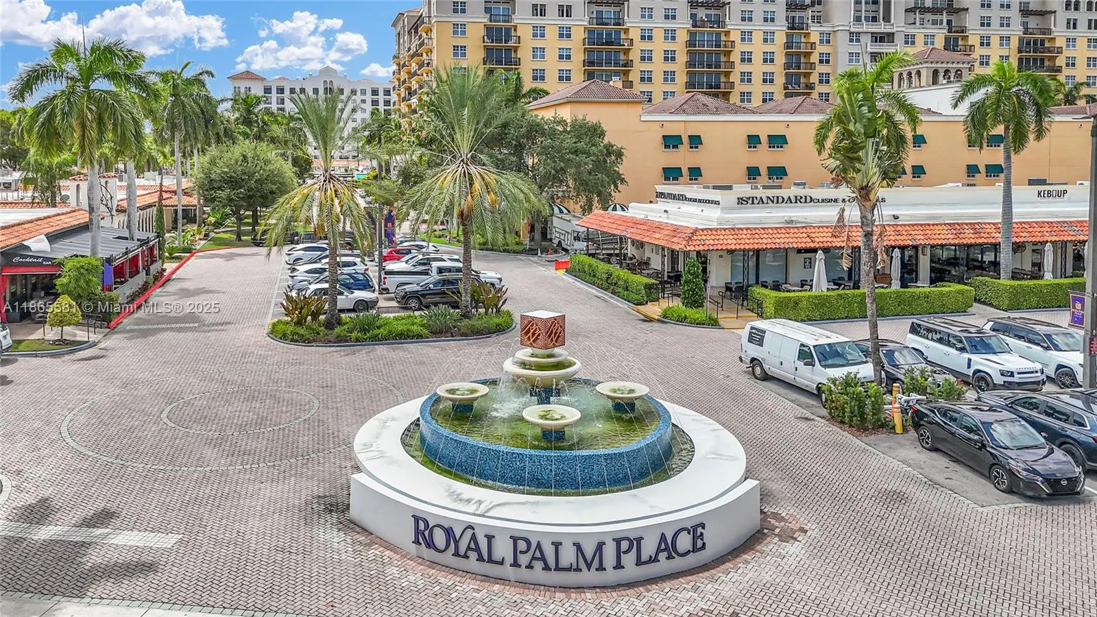 220 SE Mizner Blvd, #414