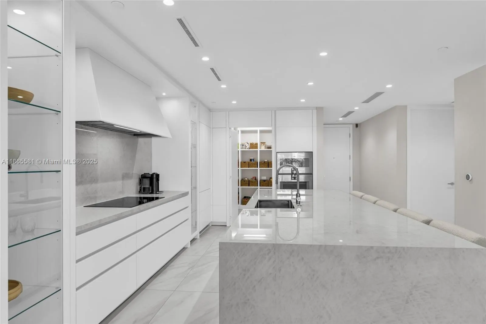 220 SE Mizner Blvd, #414