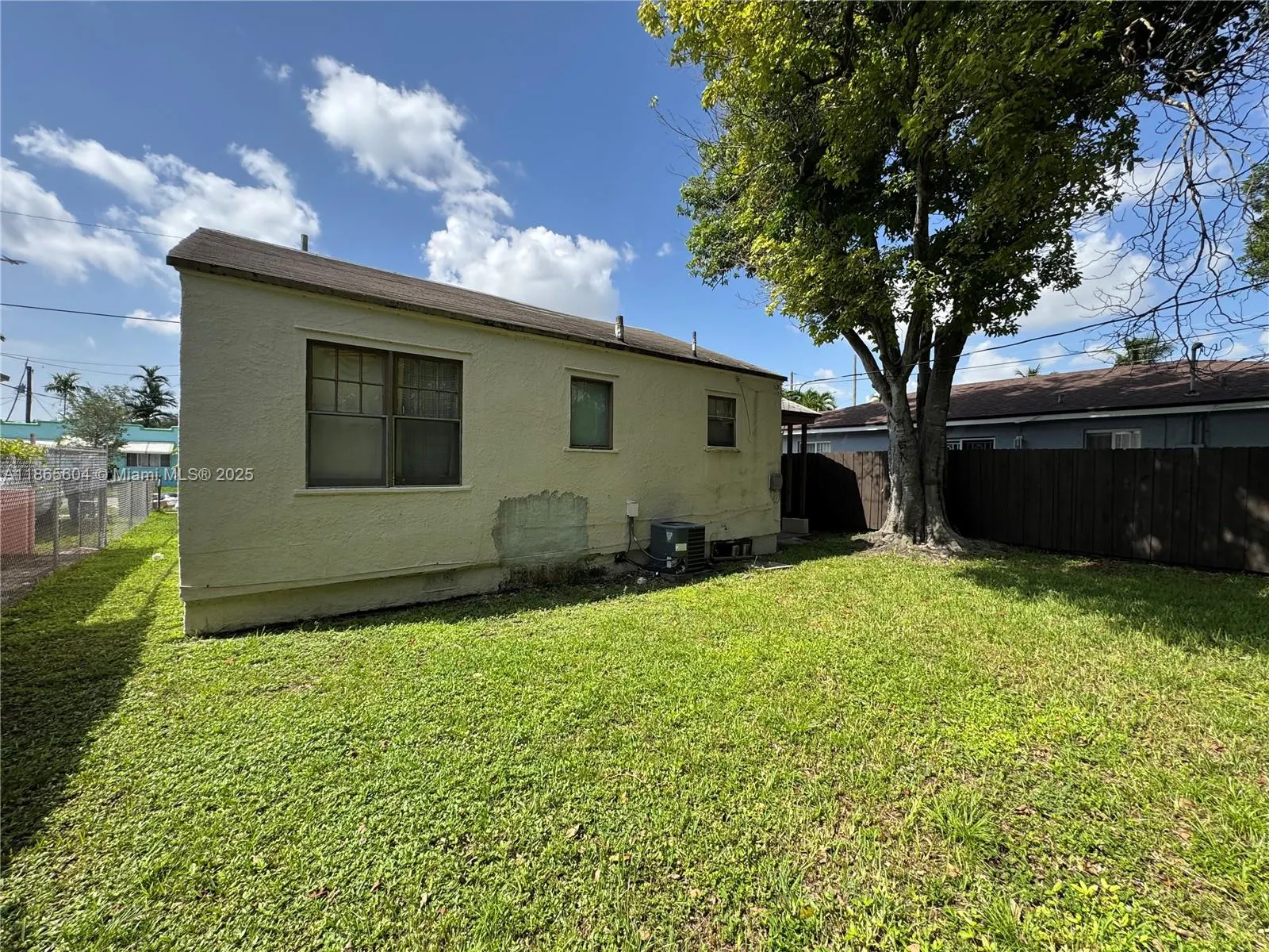 1773 NW 45th St