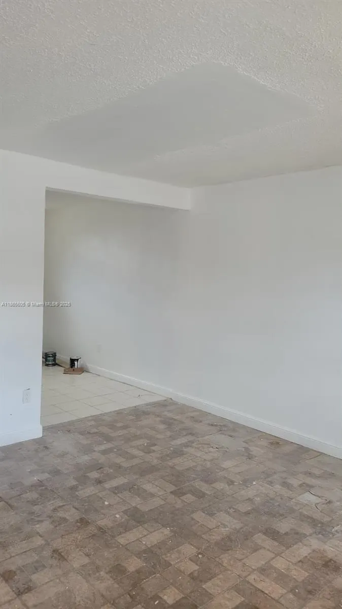 1406 NW 2nd Ave, #3