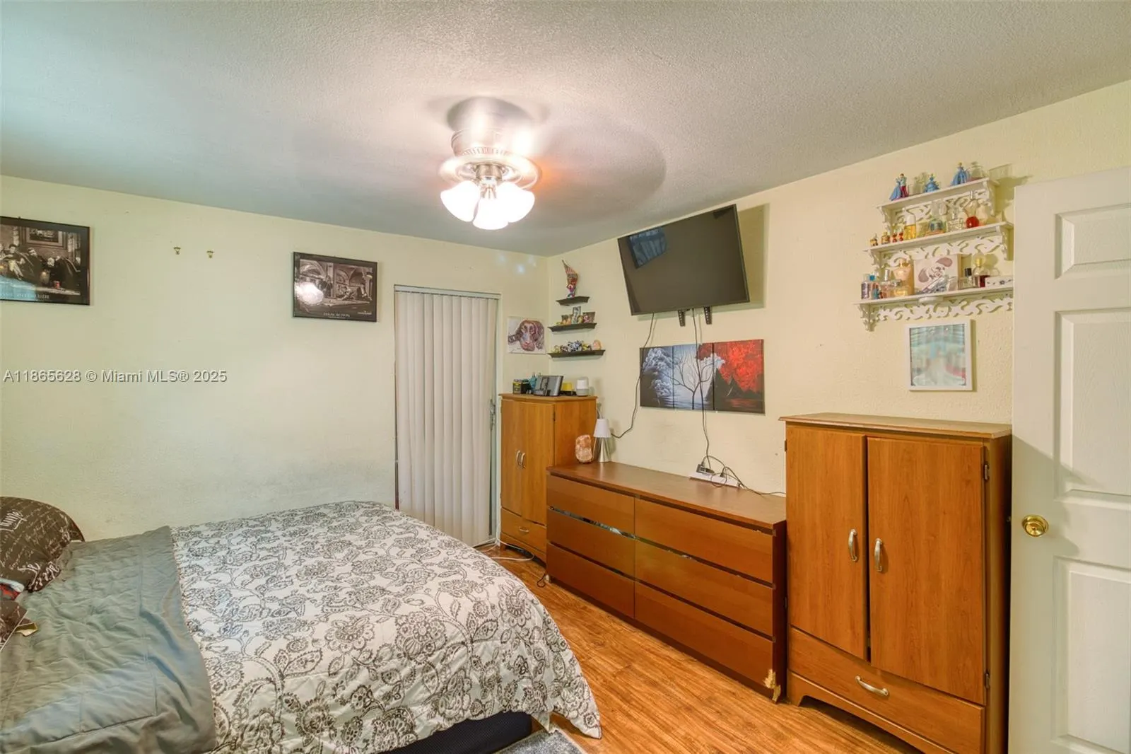 6530 NW 29th St
