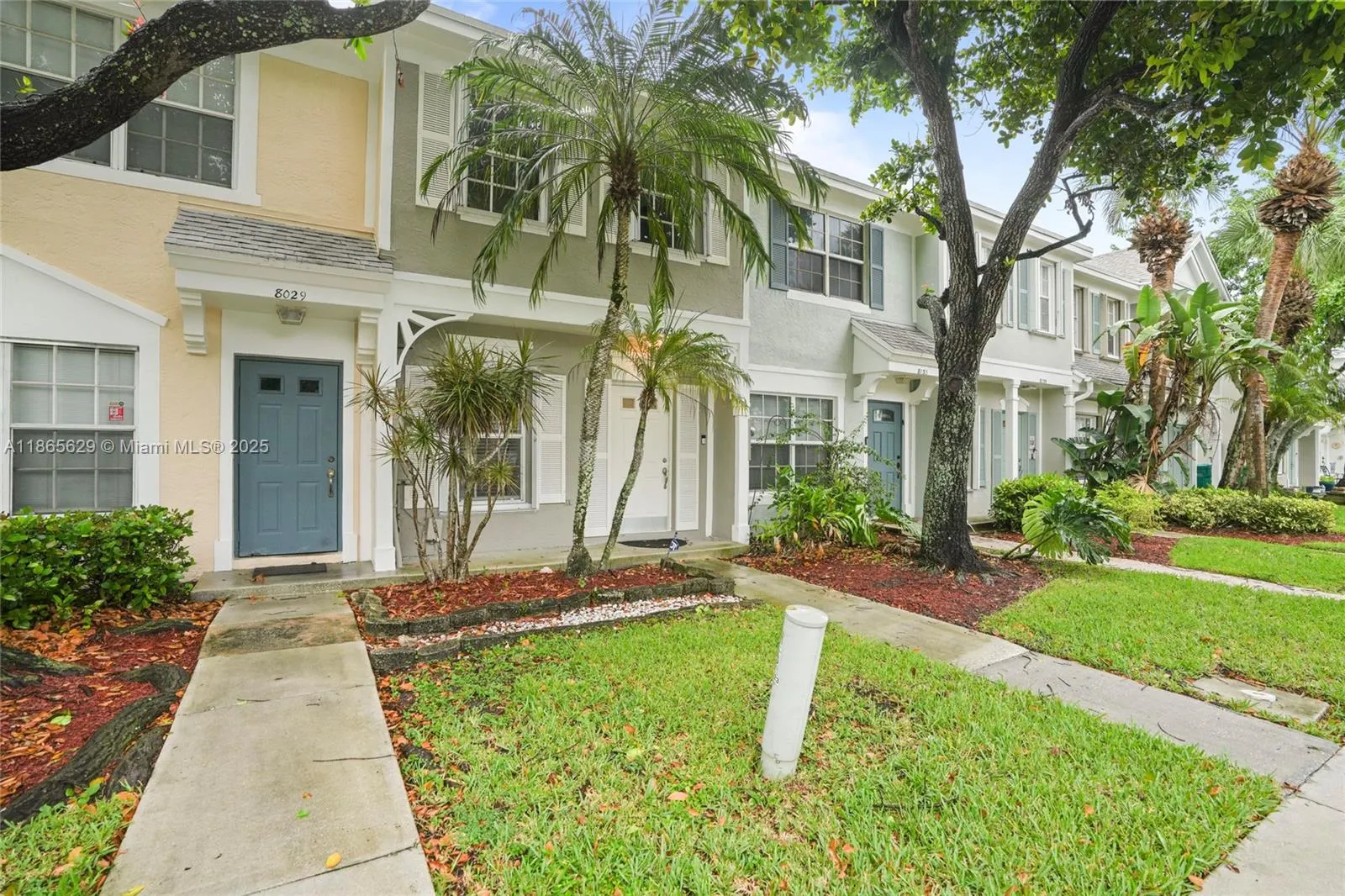 8031 Sanibel Dr, #0