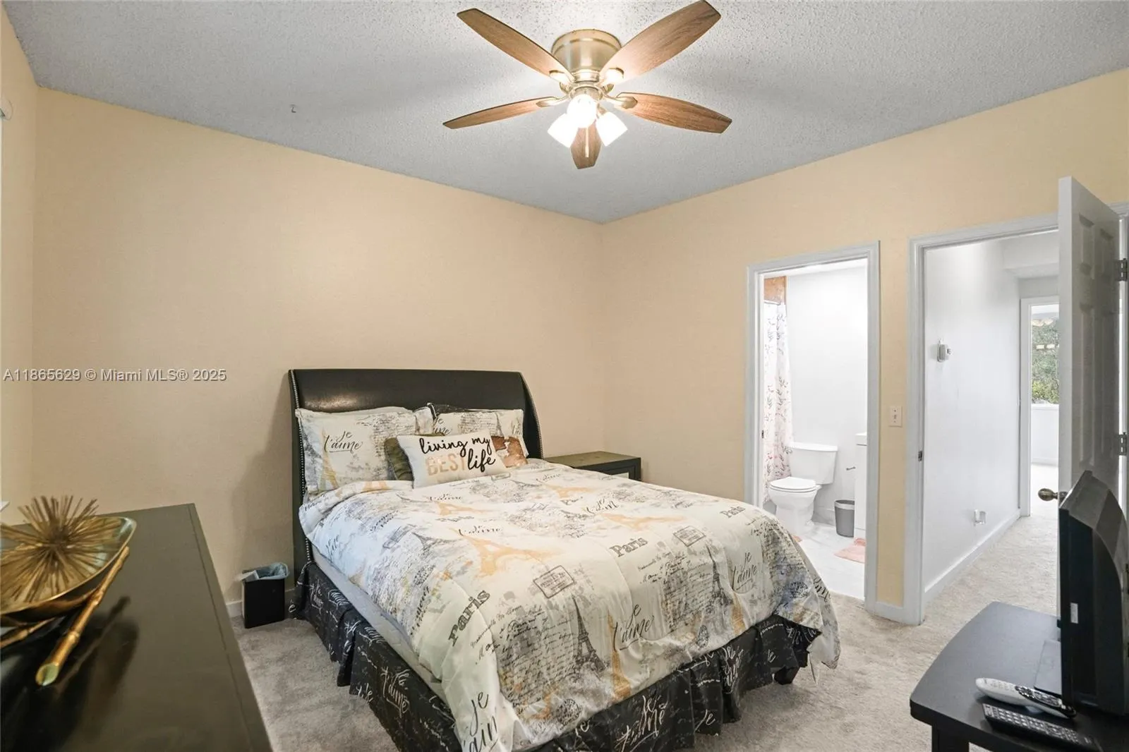 8031 Sanibel Dr, #0