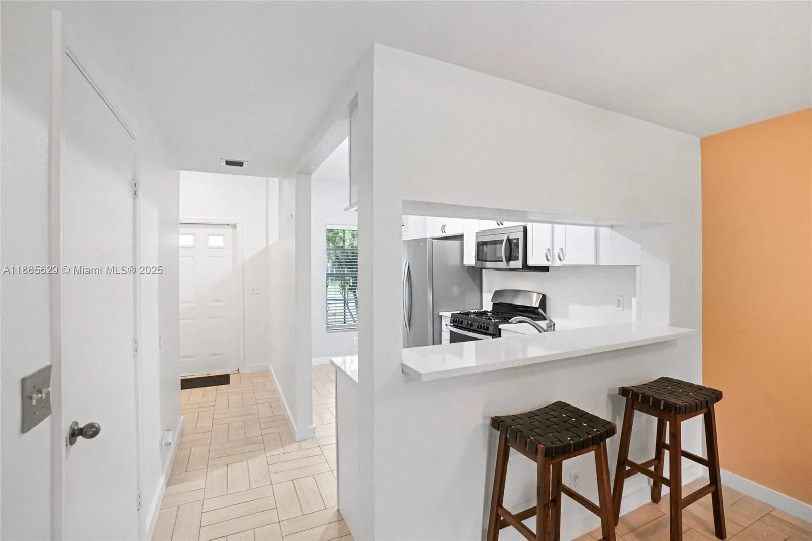8031 Sanibel Dr, #0