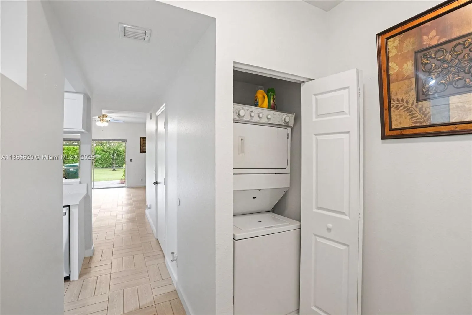 8031 Sanibel Dr, #0