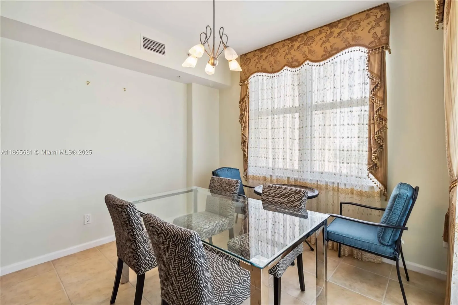 511 SE 5th Ave, #1214
