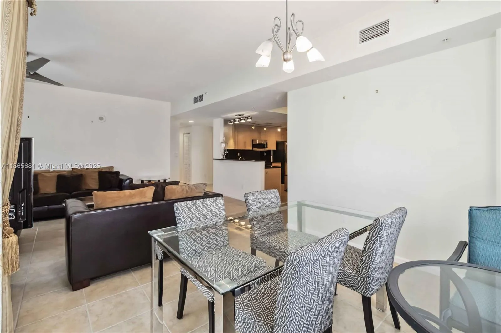 511 SE 5th Ave, #1214