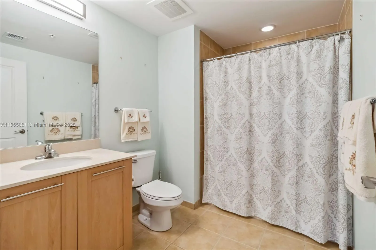 511 SE 5th Ave, #1214