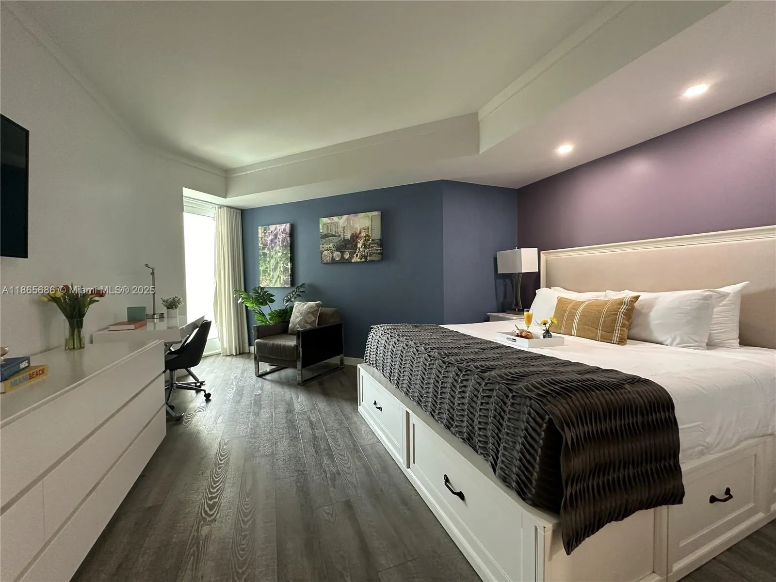 2889 Mcfarlane Rd, #1406