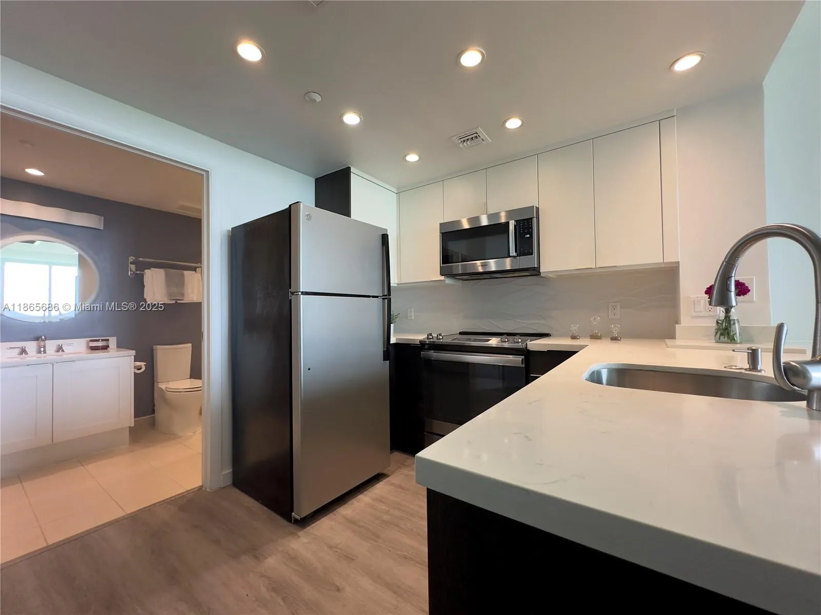 2889 Mcfarlane Rd, #1406
