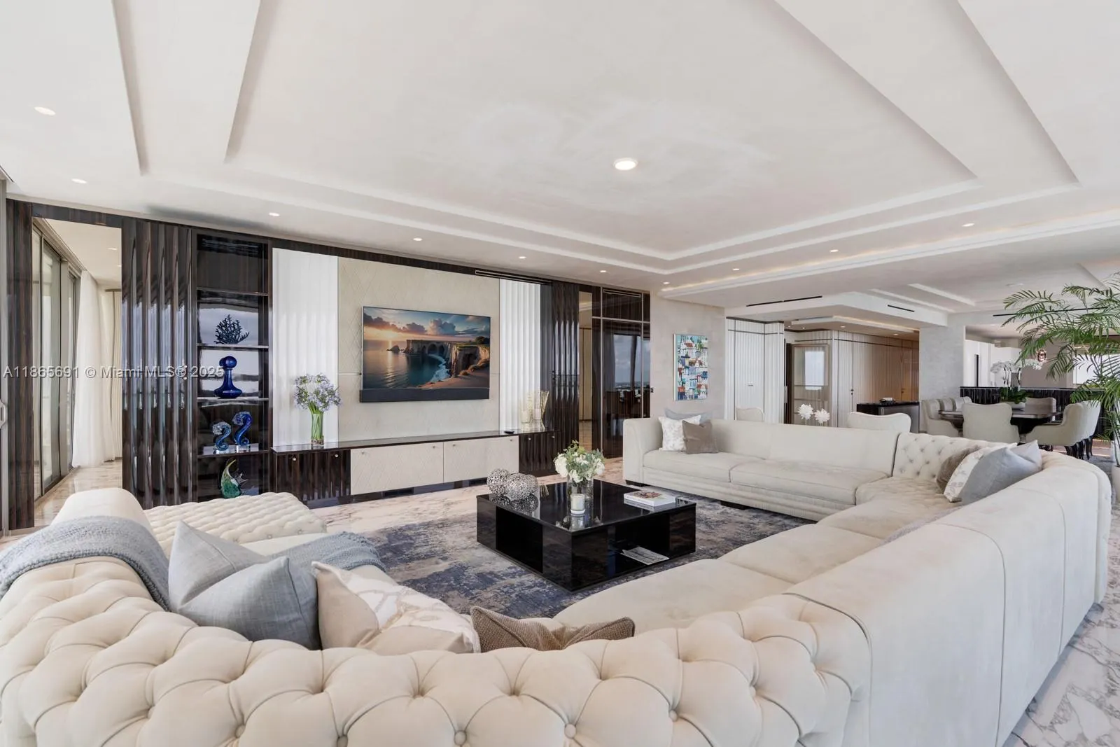 10203 Collins Ave, #2601