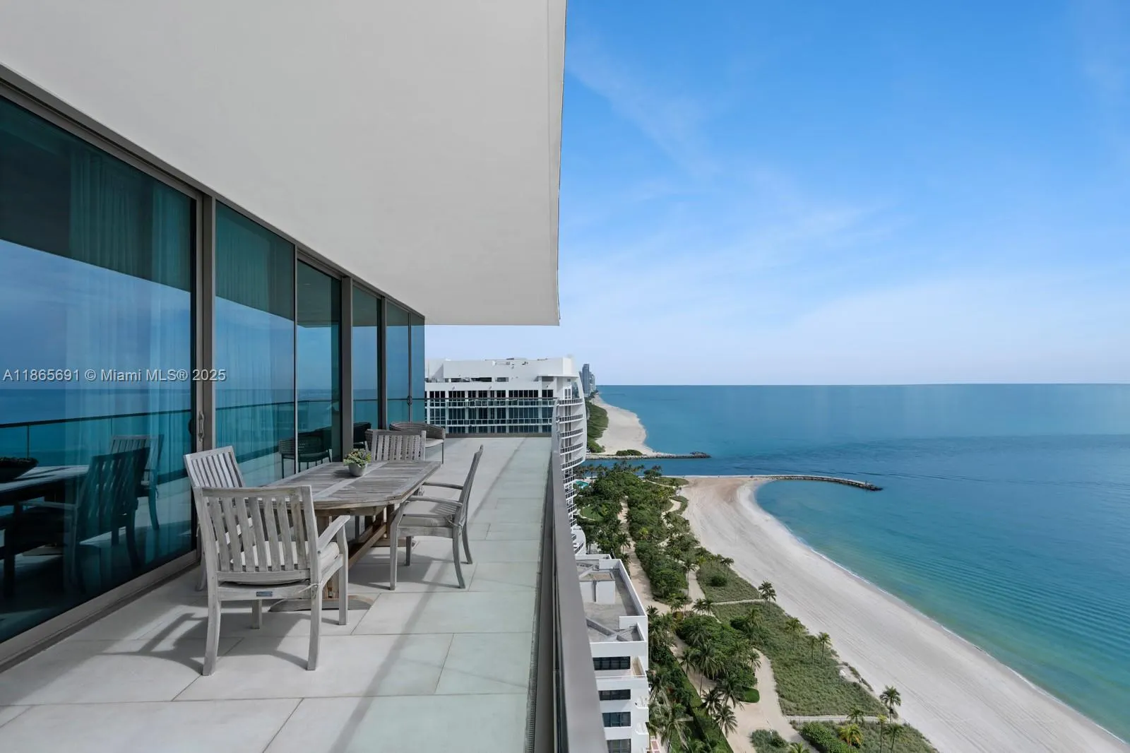 10203 Collins Ave, #2601