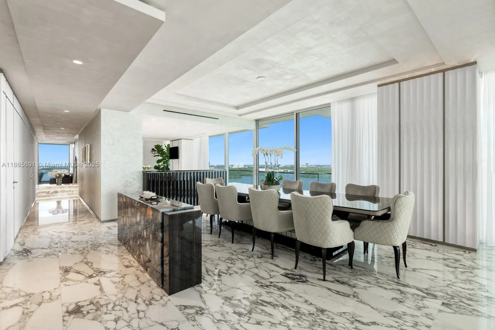10203 Collins Ave, #2601