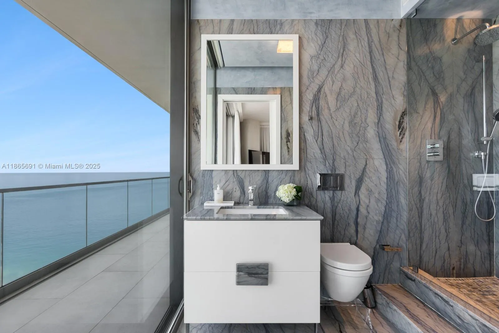 10203 Collins Ave, #2601