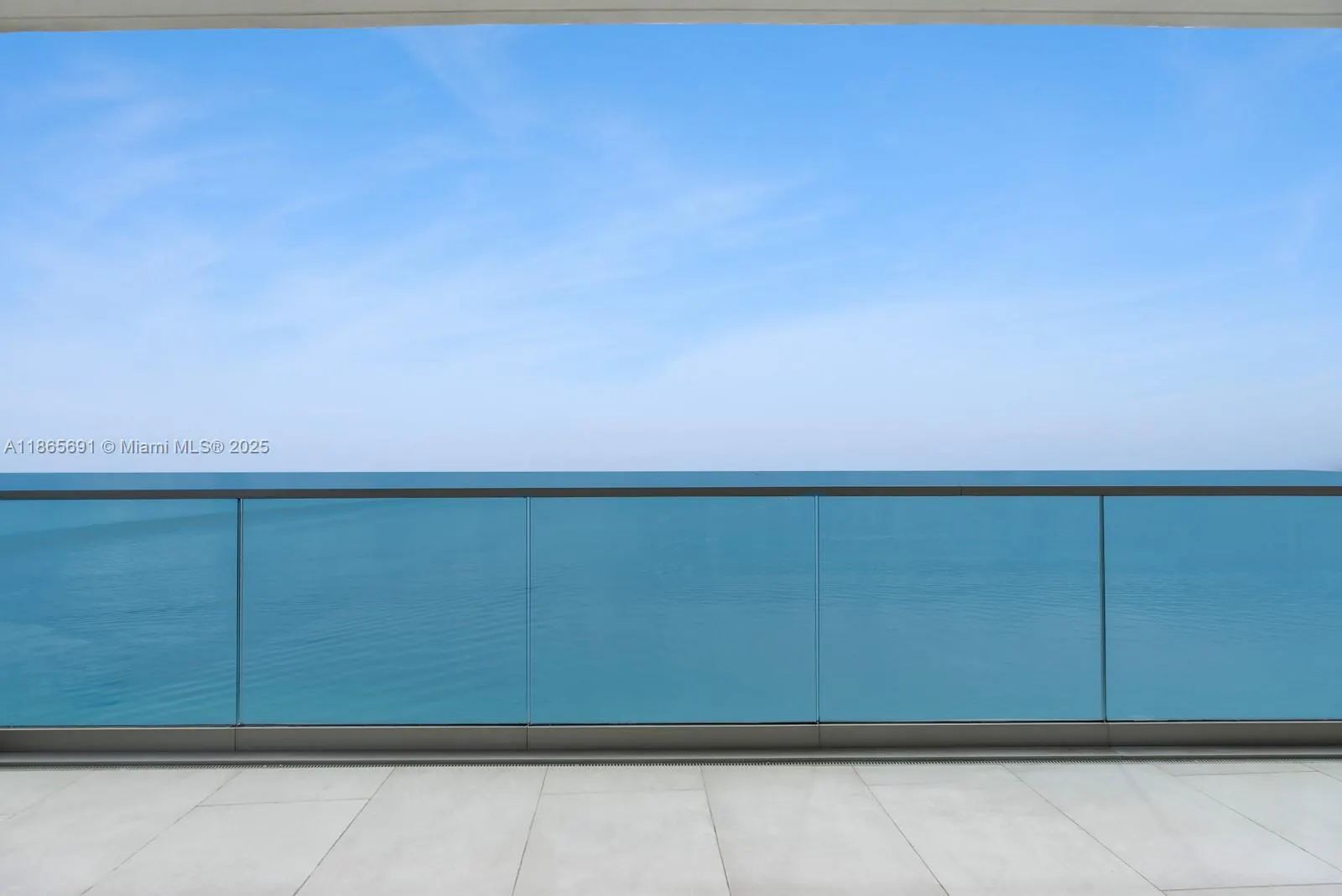 10203 Collins Ave, #2601