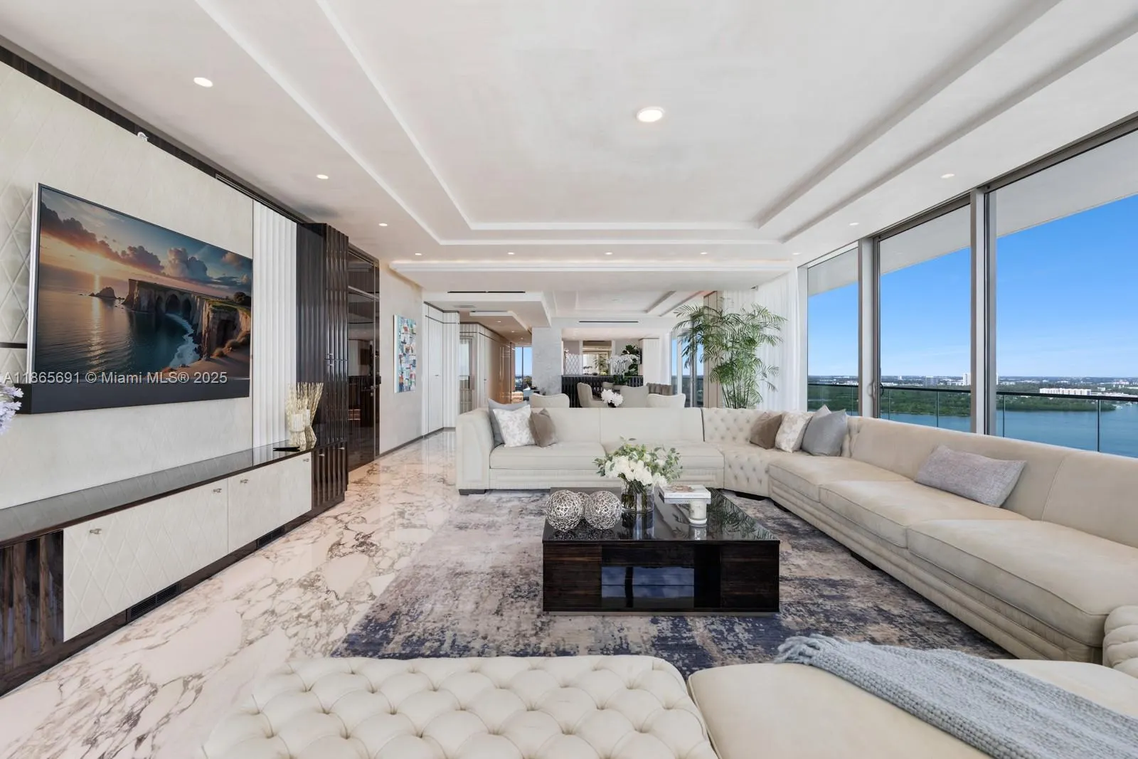 10203 Collins Ave, #2601