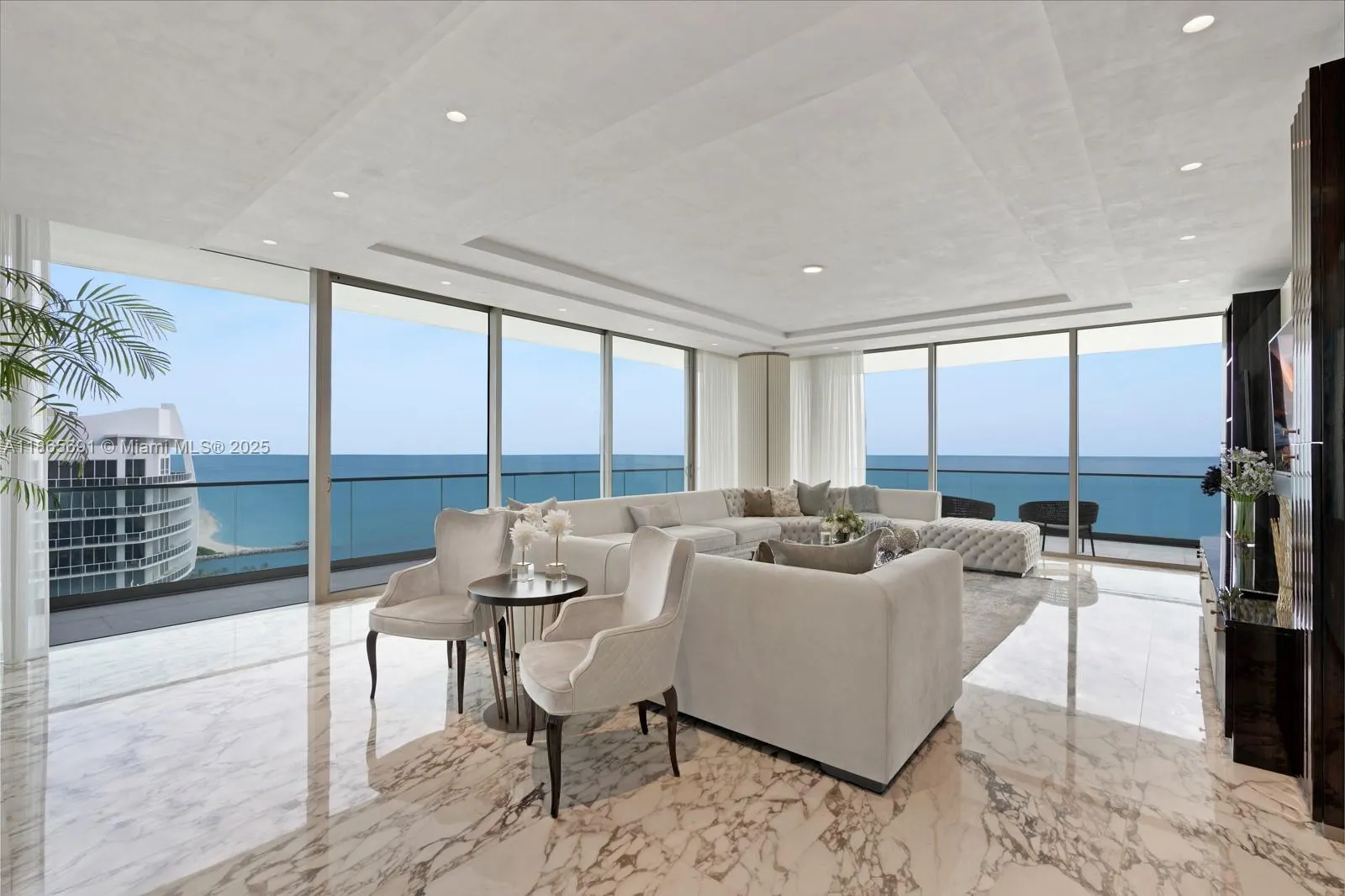 10203 Collins Ave, #2601