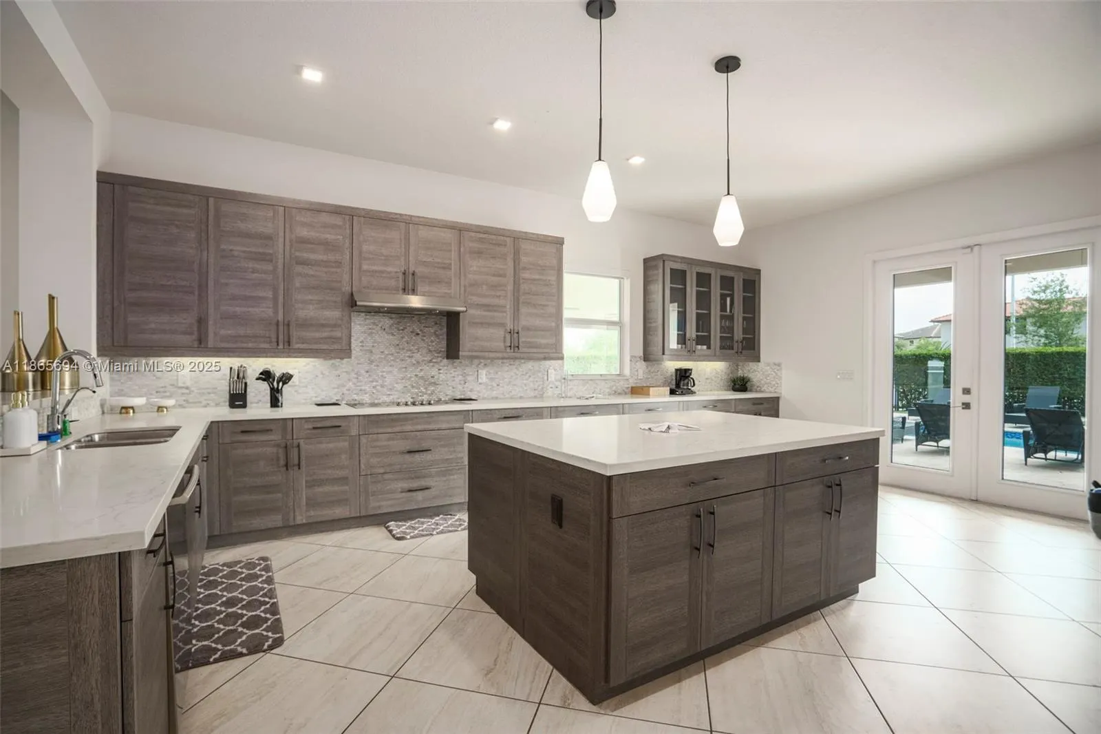 11 NW 122nd Ave