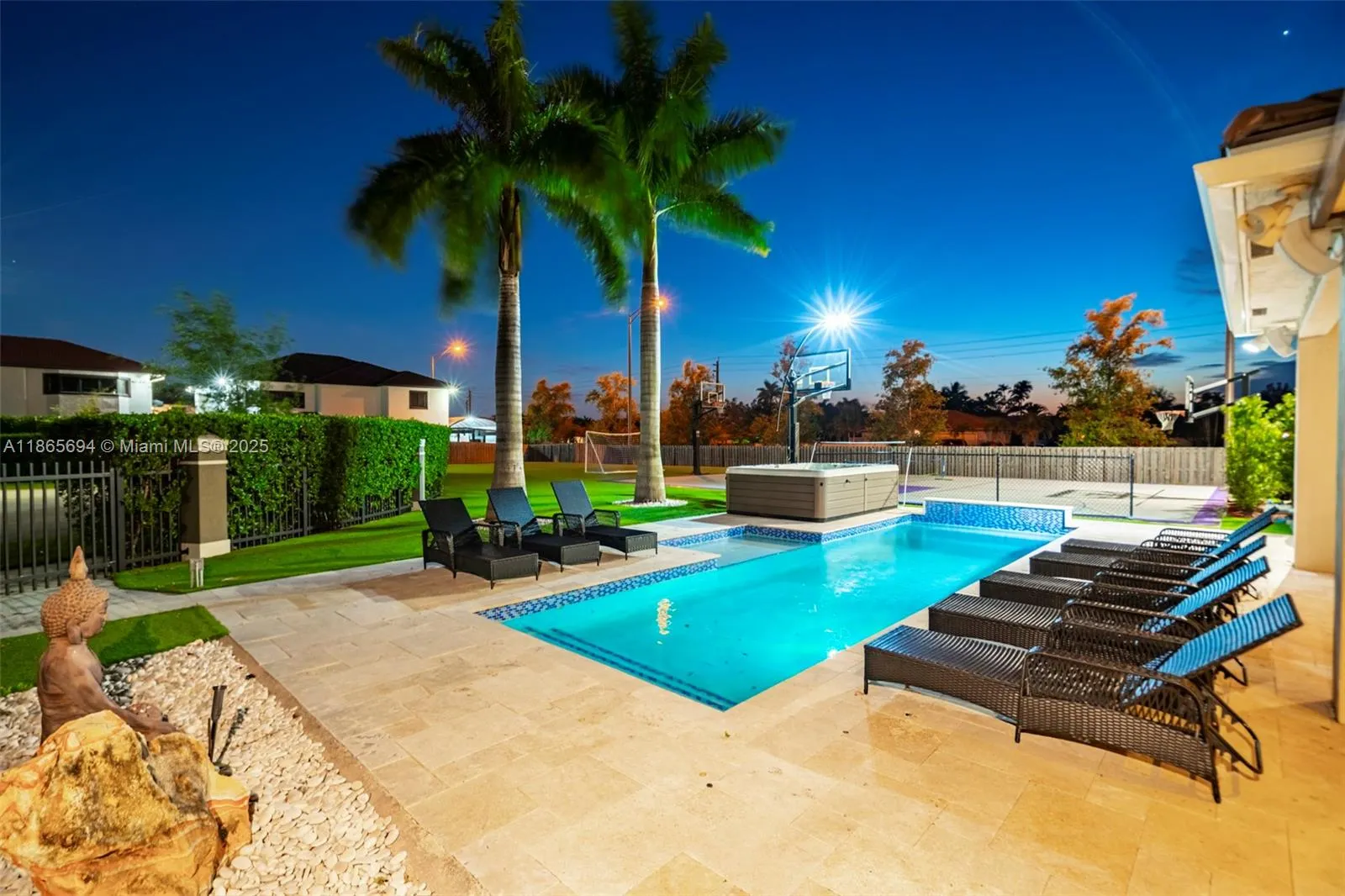11 NW 122nd Ave