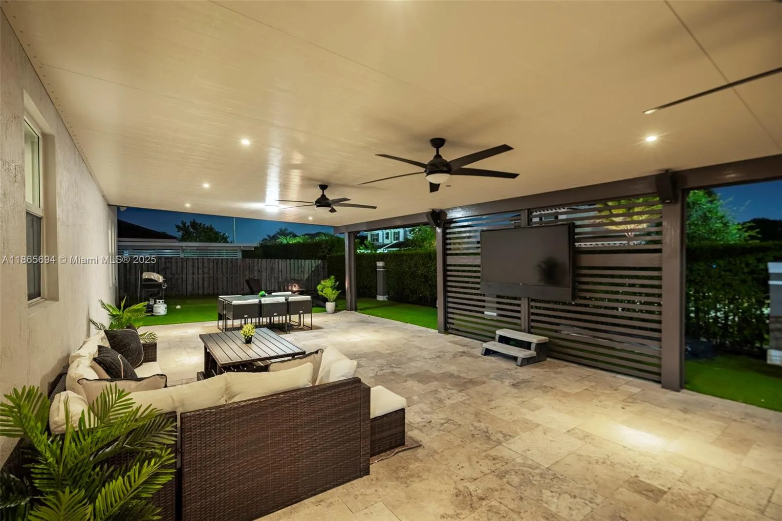 11 NW 122nd Ave